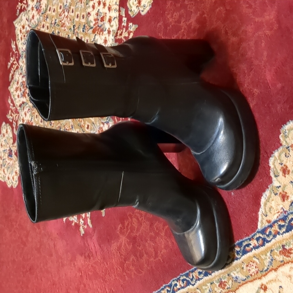 Vintage Bata 4" chunky heel platform square toe side zip buckle boots